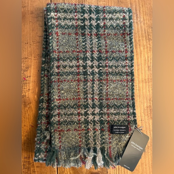 ☘️☘️John Branigan Weavers Irish Scarf ☘️☘️NWT - Picture 2 of 8